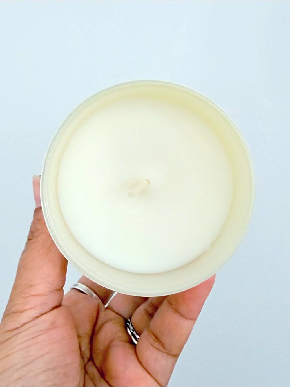 Leoben Company Lavender & Coconut Scented Candle - Cream